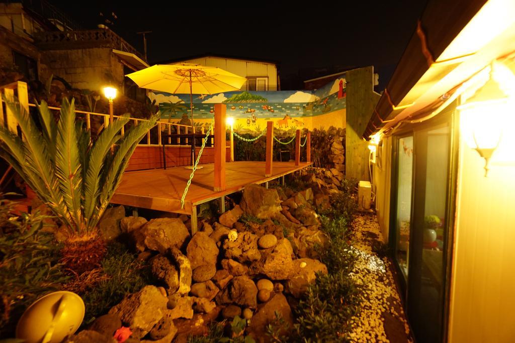 Little Haenyeo Villa Jeju Buitenkant foto